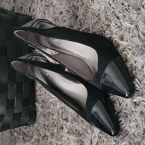 Life Stride Soft System "Kimmy" Cutout Heel Pumps